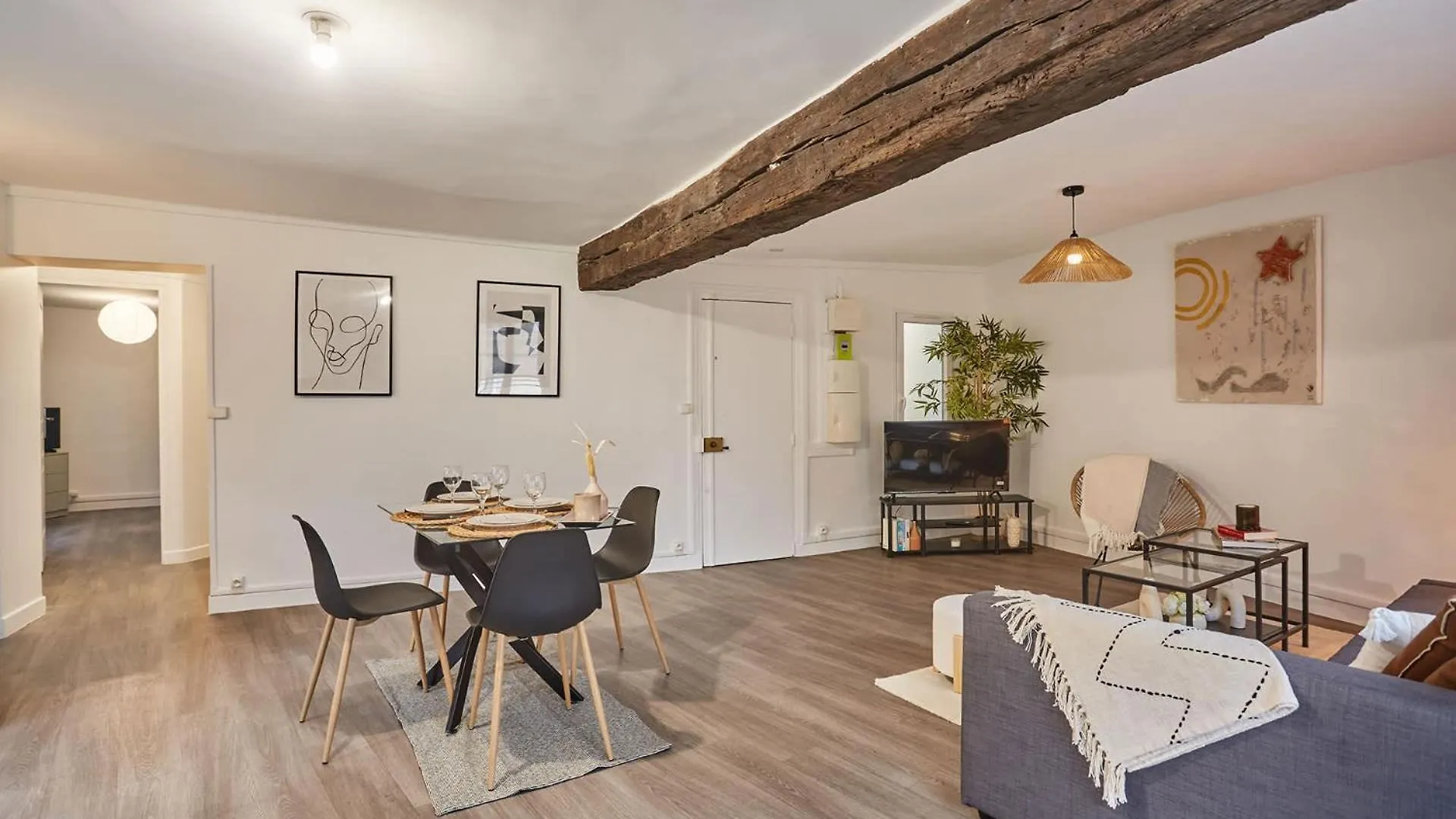 Superb Apartment In The Center Of Paris By Stusioprestige